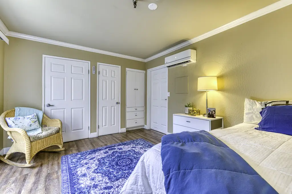 Bedroom Bedroom